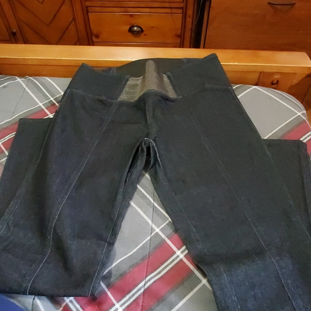Jean's